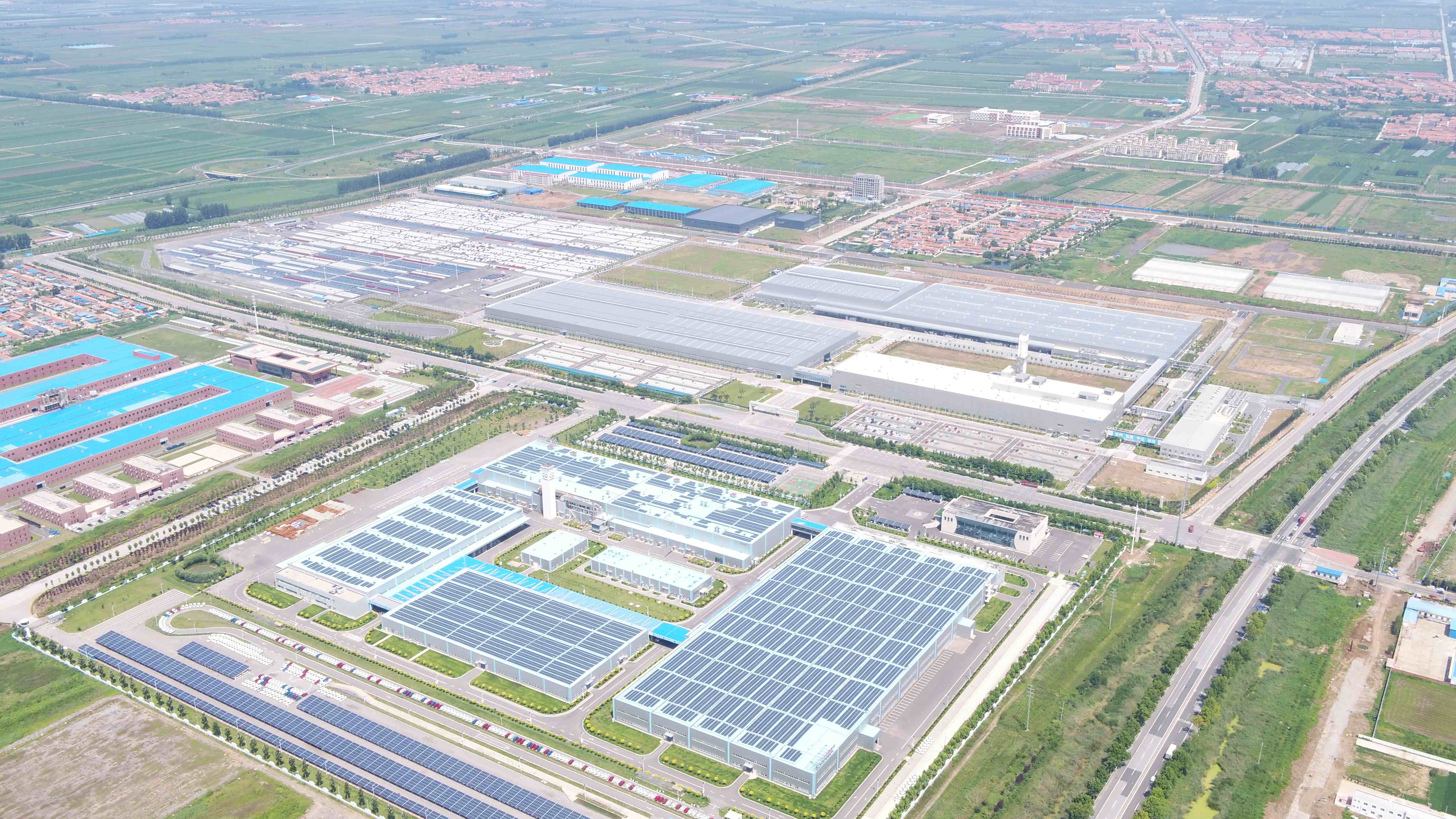 彩票app
莱西平度公司北汽新能源汽车莱西生产基地二期项目实景图1_compressed