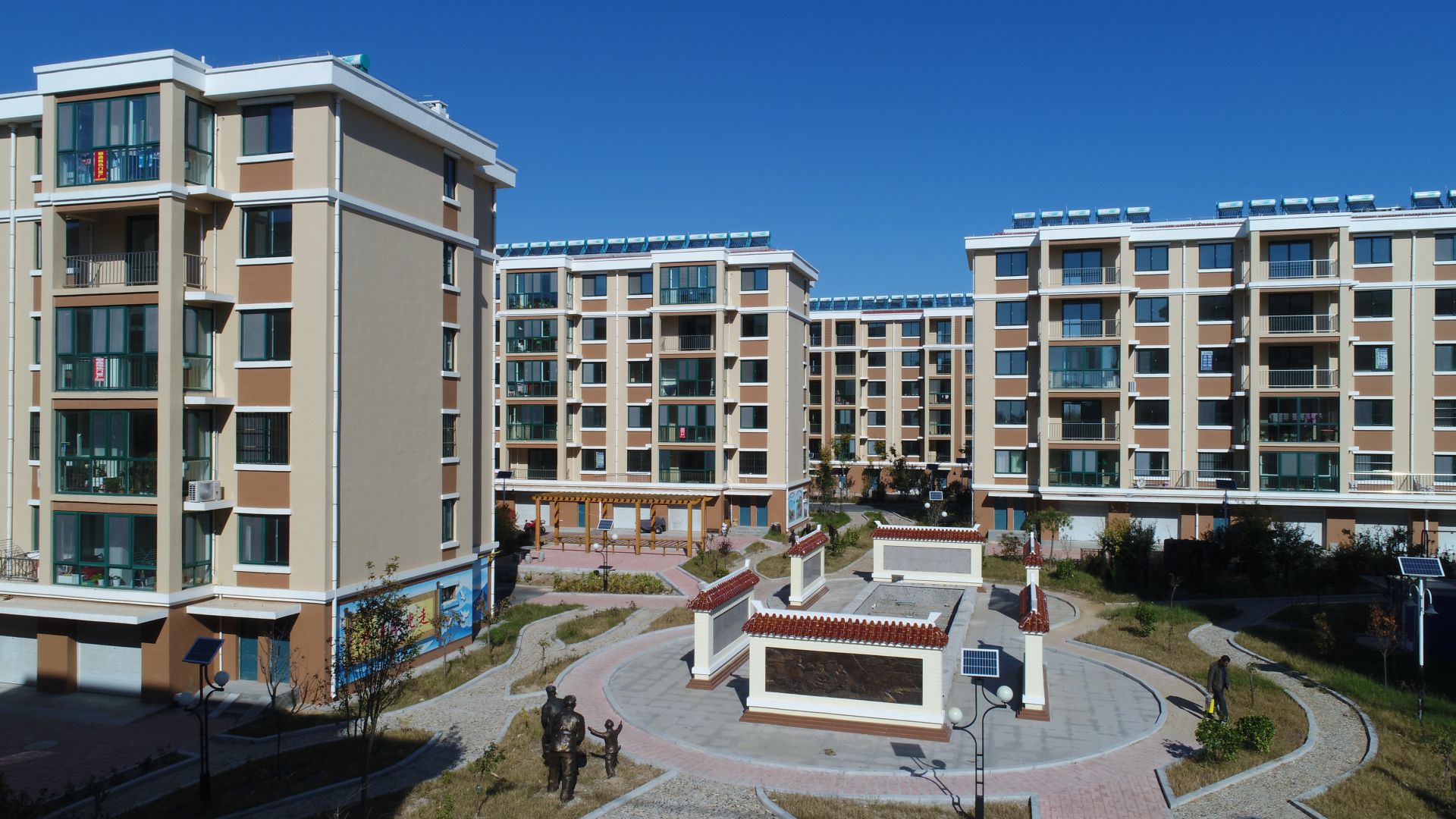 彩票app
莱西平度公司河头店镇龙泉湖社区项目实景图02_compressed